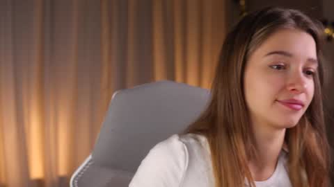 Snapshot of little_poetry chatting on October 2025 03:03:01 PM Kiki online show from October 2025 03:03:01 PM