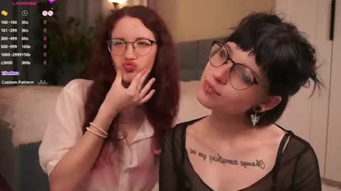 Snapshot of little_poetry chatting on July 2026 08:11:01 PM Kiki online show from July 2026 08:11:01 PM