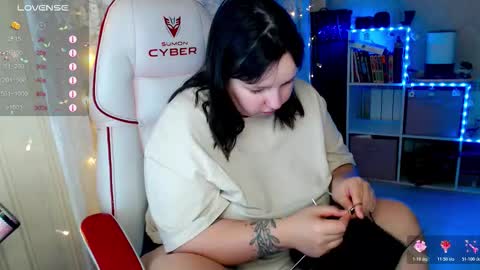 little_raiden online show from November 2025 02:45:02 AM