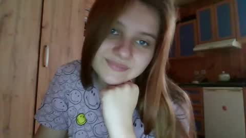 little_shygirl_ online show from December 2025 11:04:01 AM