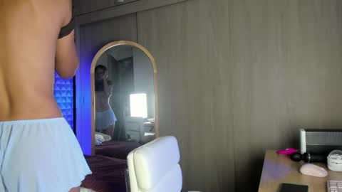 alex online show from February 2026 02:18:02 AM