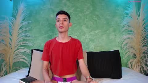 Juan Ferrer online show from March 2025 04:00:02 PM