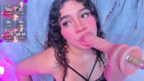 Snapshot of little_valentinaa chatting on December 2025 11:52:01 AM little_valentinaa online show from December 2025 11:52:01 AM