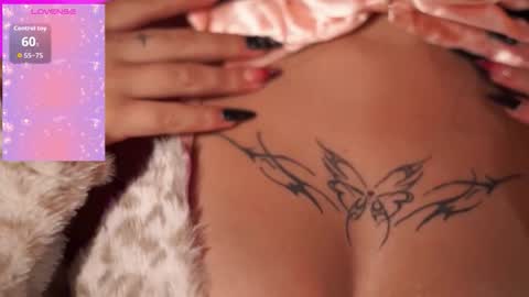 Snapshot of little_vel chatting on October 2025 06:42:01 PM Im your little Velinda online show from October 2025 06:42:01 PM