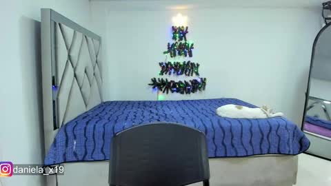 Snapshot of littleabbie chatting on December 2025 02:17:01 AM Abbie online show from December 2025 02:17:01 AM