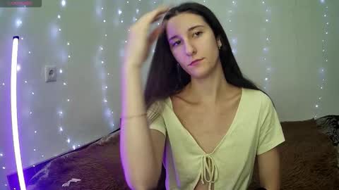 Snapshot of littleahwitch chatting on December 2025 09:58:02 AM LittleAhWitch online show from December 2025 09:58:02 AM