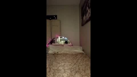 littleann48 online show from December 2025 05:02:01 AM