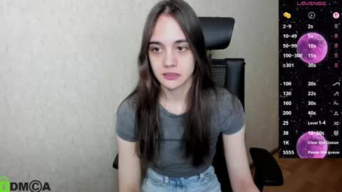 littleashleyy online show from April 2026 06:12:01 PM
