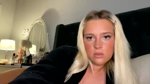 Littleblonde010 online show from July 2026 01:21:01 AM