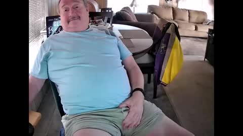 Snapshot of littled83057 chatting on October 2025 06:09:01 PM Littled83057 online show from October 2025 06:09:01 PM