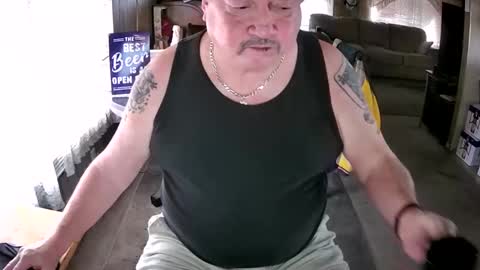 Snapshot of littled83057 chatting on October 2025 05:31:02 PM Littled83057 online show from October 2025 05:31:02 PM