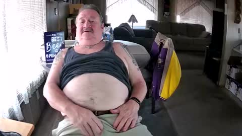 Snapshot of littled83057 chatting on October 2025 07:05:02 PM Littled83057 online show from October 2025 07:05:02 PM