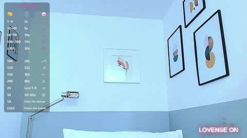 Snapshot of littlee_emilyy_ chatting on December 2024 01:24:02 PM Emily online show from December 2024 01:24:02 PM