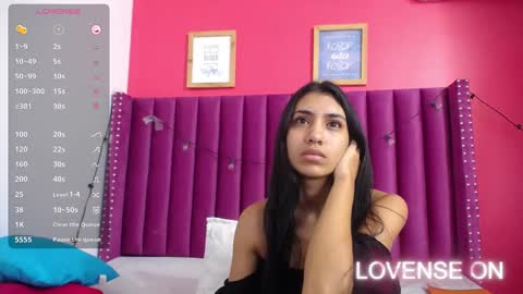 Snapshot of littlee_emilyy_ chatting on December 2024 12:56:02 PM Emily online show from December 2024 12:56:02 PM