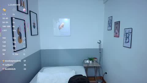 Snapshot of littlee_emilyy_ chatting on February 2025 02:59:02 AM Emily online show from February 2025 02:59:02 AM