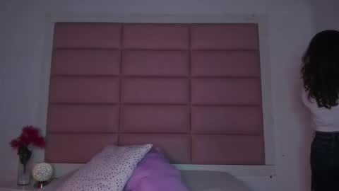 littlee_emma_ online show from January 2026 03:09:02 AM