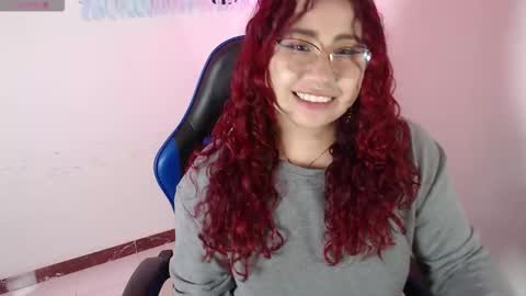 Snapshot of littlee_red chatting on December 2025 08:46:01 PM Angel online show from December 2025 08:46:01 PM