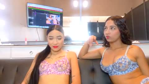 Snapshot of littlejennifer18 chatting on July 2026 01:50:01 PM Tip us ask our names online show from July 2026 01:50:01 PM