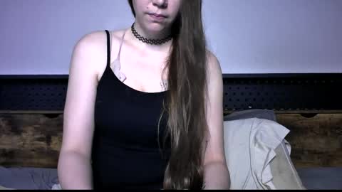 Snapshot of littlejessielov chatting on April 2026 02:25:01 AM Jessie online show from April 2026 02:25:01 AM