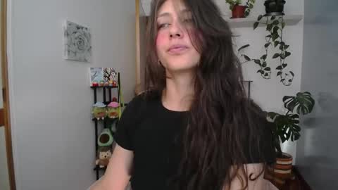 Snapshot of littlelaksmi chatting on May 2026 09:34:01 PM Laksmi online show from May 2026 09:34:01 PM