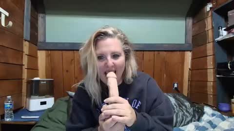 lisanixs online show from March 2026 08:23:02 PM