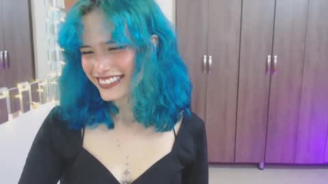 Snapshot of littlenami_ chatting on September 2025 09:15:02 PM LAUREN online show from September 2025 09:15:02 PM