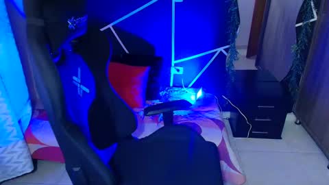 Snapshot of littlenami_ chatting on October 2025 03:34:02 AM LAUREN online show from October 2025 03:34:02 AM