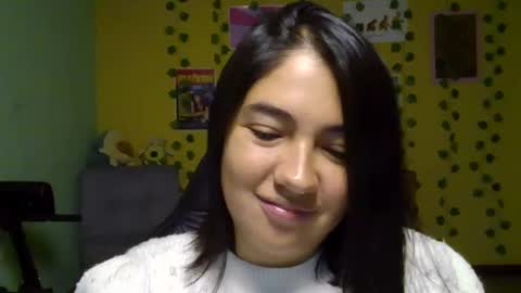 Mia  Wednesday to Sunday 730 am to 1030 am Colombian Hour D online show from November 2025 05:29:02 AM