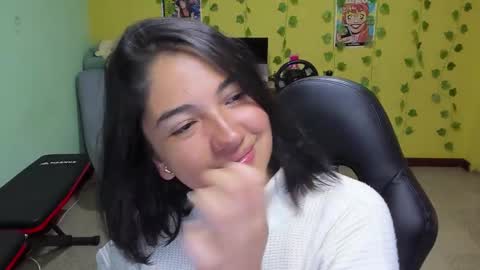 Mia  Wednesday to Sunday 730 am to 1030 am Colombian Hour D online show from November 2025 11:26:01 PM