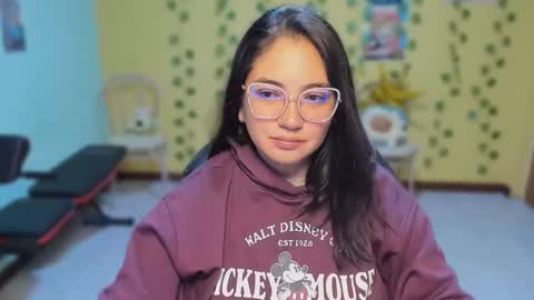 Snapshot of littleprety6969 chatting on May 2026 05:45:02 AM Mia Wednesday to Sunday 730 am to 1030 am Colombian Hour D online show from May 2026 05:45:02 AM
