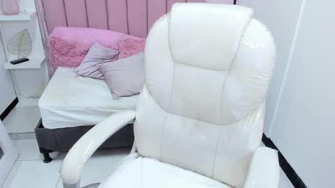  sofii  online show from September 2025 10:35:02 PM