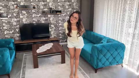 little sweety online show from October 2025 11:41:02 AM