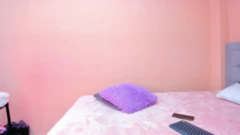 Snapshot of littletammy4u_ chatting on March 2025 12:45:01 PM tammy online show from March 2025 12:45:01 PM