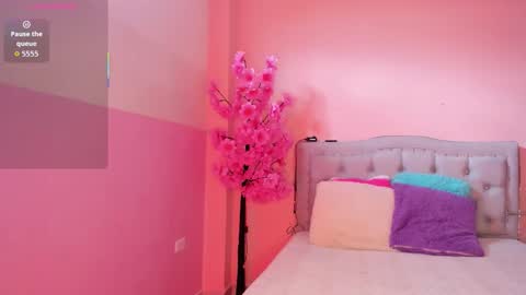 Snapshot of littletammy4u_ chatting on December 2025 12:25:01 PM tammy online show from December 2025 12:25:01 PM