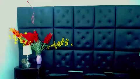 littletommy01 online show from February 2025 10:16:01 AM