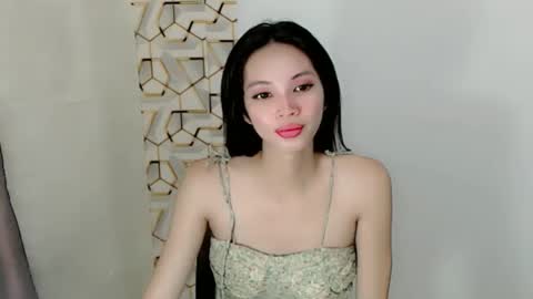 Snapshot of liviacum_ chatting on October 2025 10:00:02 PM Lvia online show from October 2025 10:00:02 PM