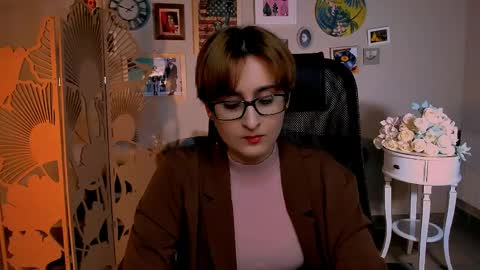 LixeLuna online show from April 2026 06:24:01 AM