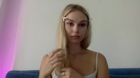 Snapshot of liya_69 chatting on September 2025 06:48:02 AM Liya online show from September 2025 06:48:02 AM
