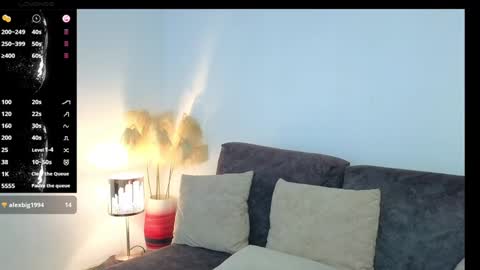 Snapshot of liz_devine chatting on December 2024 06:06:02 PM liz online show from December 2024 06:06:02 PM