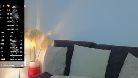 Snapshot of liz_devine chatting on December 2024 04:32:01 PM liz online show from December 2024 04:32:01 PM