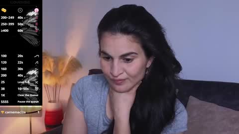 Snapshot of liz_devine chatting on January 2025 06:56:02 PM liz online show from January 2025 06:56:02 PM