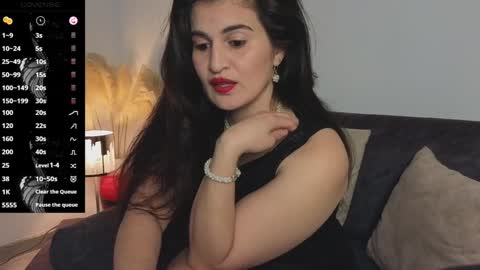 Snapshot of liz_devine chatting on January 2025 04:08:02 PM liz online show from January 2025 04:08:02 PM