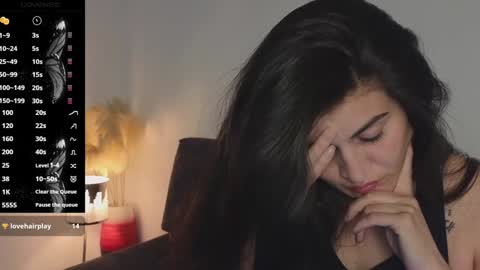 Snapshot of liz_devine chatting on January 2025 09:43:01 PM liz online show from January 2025 09:43:01 PM