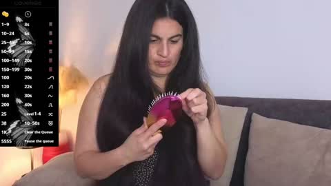 Snapshot of liz_devine chatting on February 2025 08:28:01 PM liz online show from February 2025 08:28:01 PM