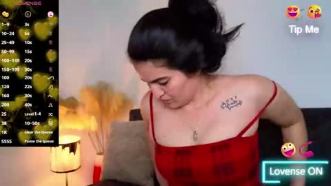 Snapshot of liz_devine chatting on February 2025 04:42:02 PM liz online show from February 2025 04:42:02 PM