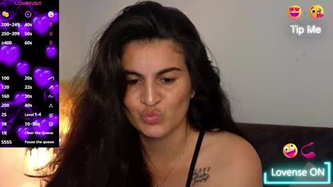 Snapshot of liz_devine chatting on March 2025 06:00:02 PM liz online show from March 2025 06:00:02 PM