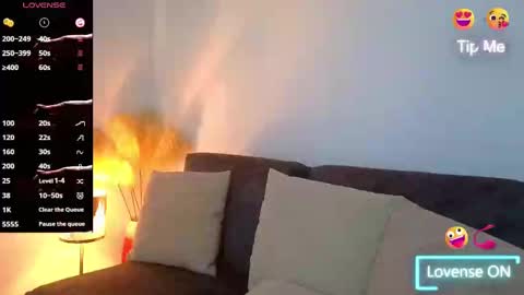 Snapshot of liz_devine chatting on March 2025 03:09:02 PM liz online show from March 2025 03:09:02 PM