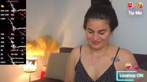 Snapshot of liz_devine chatting on March 2025 06:33:02 PM liz online show from March 2025 06:33:02 PM