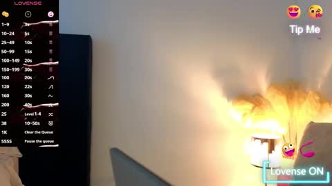 Snapshot of liz_devine chatting on March 2025 09:04:02 PM liz online show from March 2025 09:04:02 PM