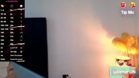 Snapshot of liz_devine chatting on March 2025 06:16:01 PM liz online show from March 2025 06:16:01 PM